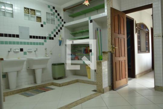 Área de Serviço de casa à venda com 5 quartos, 454m² em Curicica, Rio de Janeiro