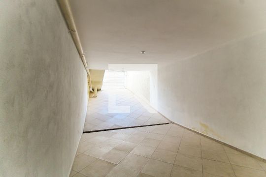 Garagem de casa para alugar com 3 quartos, 164m² em Vila Carolina, São Paulo