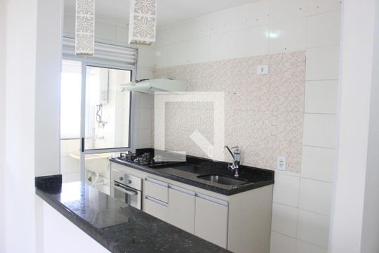 Cozinha de apartamento para alugar com 3 quartos, 54m² em Vila Florida, Guarulhos