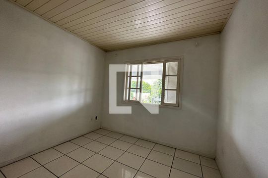 Quarto  de casa para alugar com 2 quartos, 105m² em Scharlau, São Leopoldo