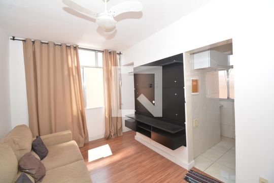 Apartamento à venda com 1 quarto, 30m² em Vila Valqueire, Rio de Janeiro