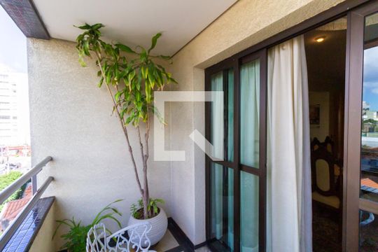Varanda  de apartamento para alugar com 3 quartos, 250m² em Vila Mariana, São Paulo