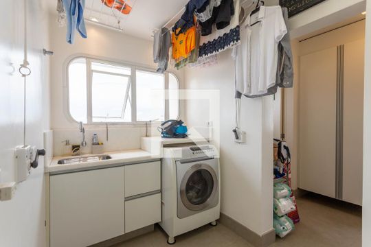 Área de Serviço de apartamento à venda com 4 quartos, 196m² em Aclimação, São Paulo