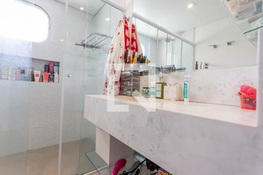 Banheiro da Suíte 1 de apartamento à venda com 4 quartos, 196m² em Aclimação, São Paulo