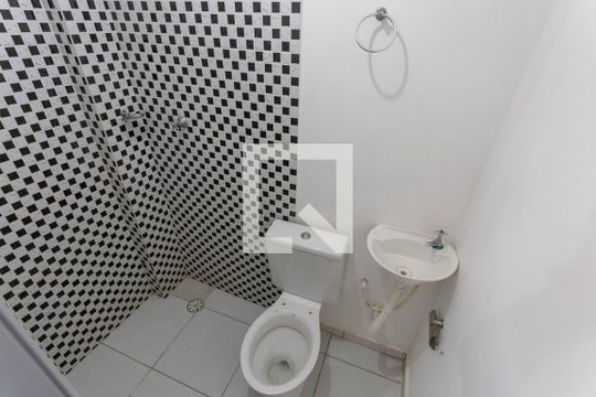 Banheiro de casa para alugar com 1 quarto, 35m² em Sacoma, São Paulo