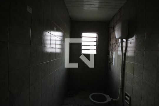 Banheiro de casa à venda com 3 quartos, 310m² em Jardim Itu, Porto Alegre