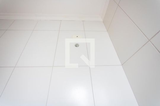 Banheiro social de apartamento à venda com 2 quartos, 100m² em Jardim Paraiso, Santo André