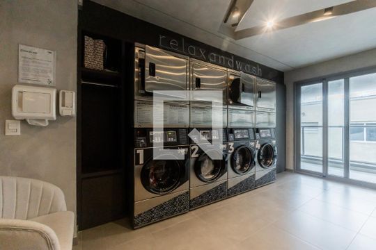 Lavanderia de kitnet/studio à venda com 1 quarto, 20m² em Pinheiros, São Paulo