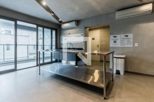 Lavanderia de kitnet/studio à venda com 1 quarto, 20m² em Pinheiros, São Paulo