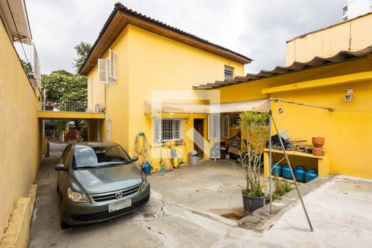 Quintal de casa para alugar com 4 quartos, 330m² em Vila Madalena, São Paulo