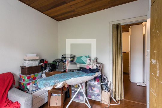 Quarto 1 de casa para alugar com 4 quartos, 330m² em Vila Madalena, São Paulo