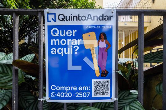 Plaquinha de casa para alugar com 4 quartos, 330m² em Vila Madalena, São Paulo