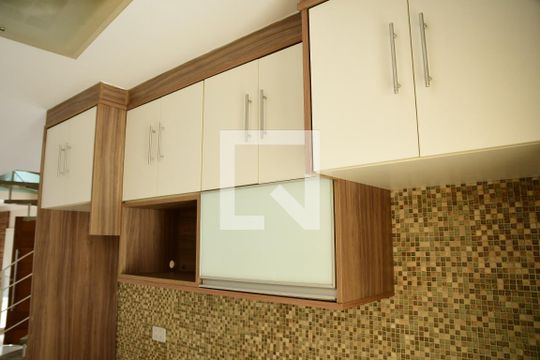 Cozinha de casa para alugar com 2 quartos, 155m² em Portal da Primavera, Cotia
