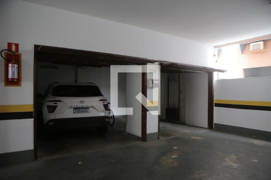 Garagem de apartamento para alugar com 5 quartos, 400m² em Embaré, Santos