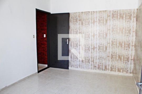 Quarto de casa para alugar com 1 quarto, 60m² em Jardim Santa Maria, São Paulo