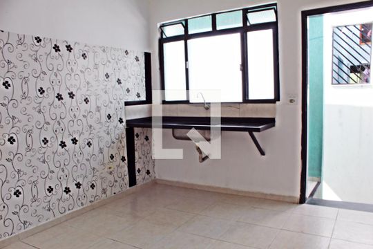 Casa para alugar com 1 quarto, 60m² em Jardim Santa Maria, São Paulo