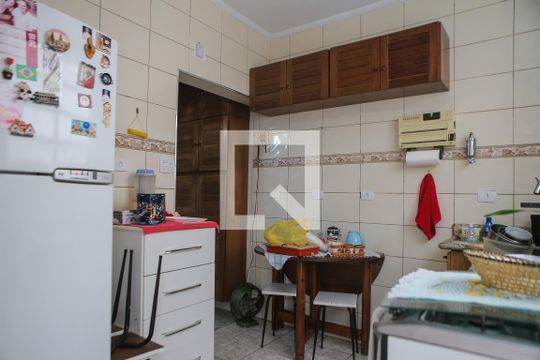Cozinha de apartamento para alugar com 2 quartos, 70m² em Encruzilhada, Santos