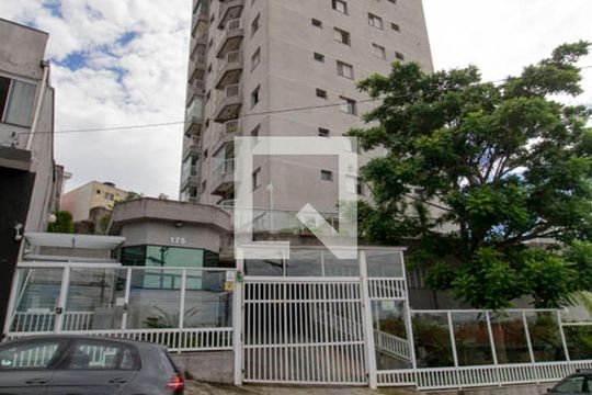 Fachada  de apartamento para alugar com 2 quartos, 70m² em Cangaiba, São Paulo