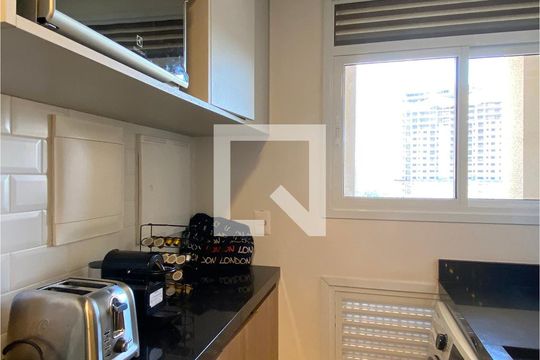 Área de Serviço de apartamento para alugar com 3 quartos, 109m² em Centro Comercial Jubran, Barueri