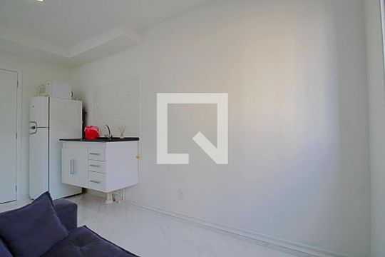 Sala  de apartamento para alugar com 1 quarto, 35m² em Panamby, São Paulo