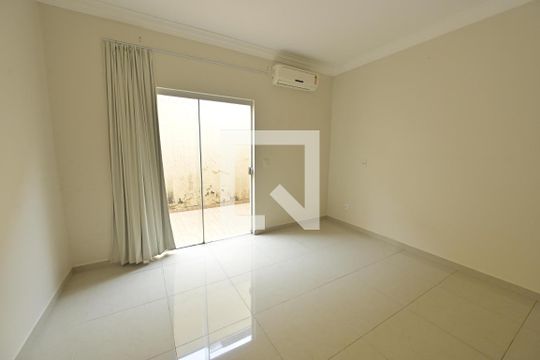Casa à venda com 5 quartos, 450m² em Jardim Novo Mundo, Goiânia
