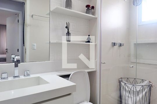 Banheiro Social de apartamento à venda com 2 quartos, 72m² em Campestre, Santo André
