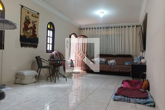 Casa à venda com 3 quartos, 125m² em Jardim Teresa, São Paulo