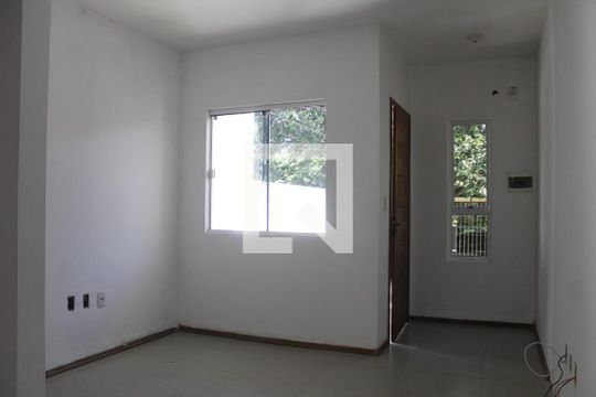 Casa para alugar com 2 quartos, 49m² em Jardim Algarve, Alvorada