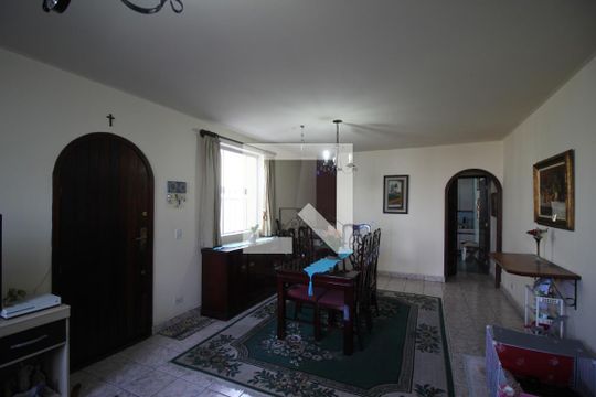 Sala de casa à venda com 3 quartos, 150m² em Jardim Prudência, São Paulo