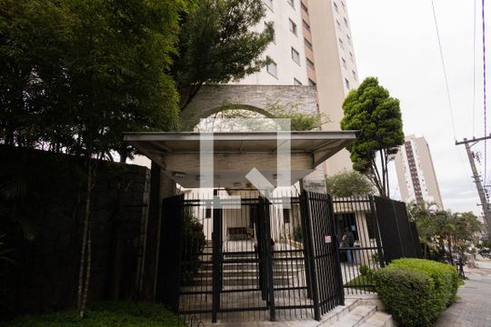 Fachada de apartamento para alugar com 3 quartos, 69m² em Vila Centenário, São Paulo
