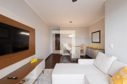 Sala de apartamento à venda com 3 quartos, 69m² em Vila Centenário, São Paulo
