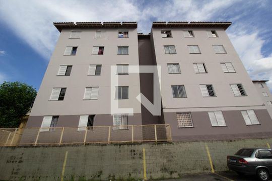 Fachada de apartamento à venda com 2 quartos, 50m² em Jardim Redil, São Paulo