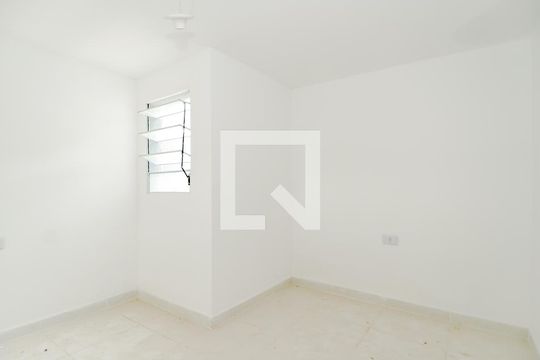 Quarto  de kitnet/studio para alugar com 1 quarto, 24m² em Vila Barros, Guarulhos