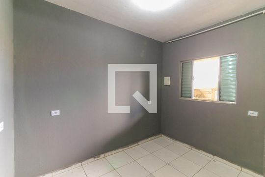 Quarto  de casa para alugar com 1 quarto, 40m² em Campo Limpo, São Paulo