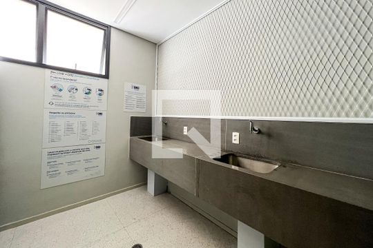 Lavanderia de kitnet/studio para alugar com 1 quarto, 27m² em Perdizes, São Paulo