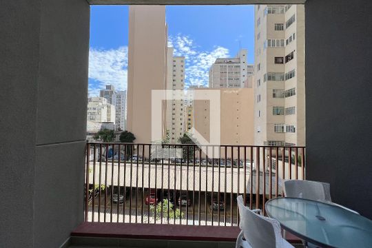 Varanda de kitnet/studio para alugar com 1 quarto, 27m² em Perdizes, São Paulo