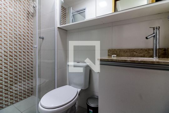 Banheiro de apartamento para alugar com 1 quarto, 30m² em Tucuruvi, São Paulo
