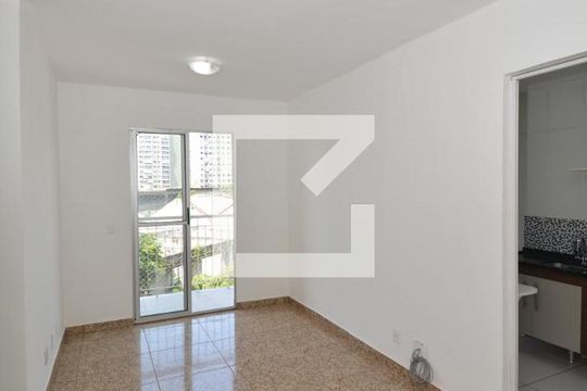 Sala de apartamento para alugar com 3 quartos, 56m² em Irajá, Rio de Janeiro
