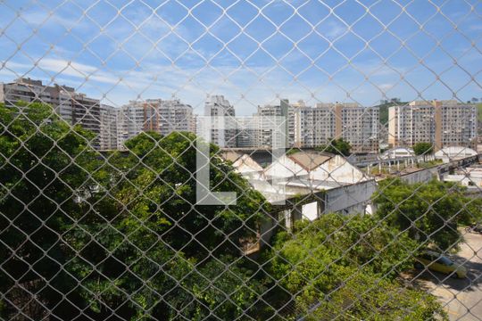 Vista da Sala de apartamento para alugar com 3 quartos, 56m² em Irajá, Rio de Janeiro