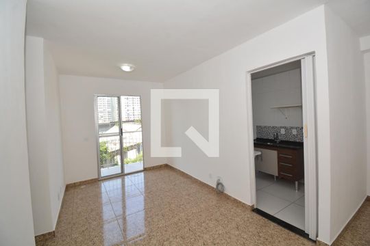 Apartamento para alugar com 3 quartos, 56m² em Irajá, Rio de Janeiro