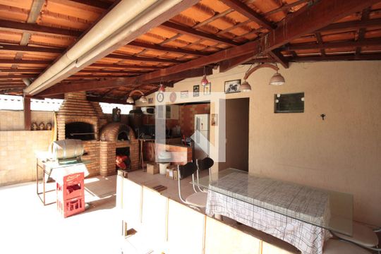 Area Gourmet de casa para alugar com 5 quartos, 473m² em Santa Rosa, Belo Horizonte