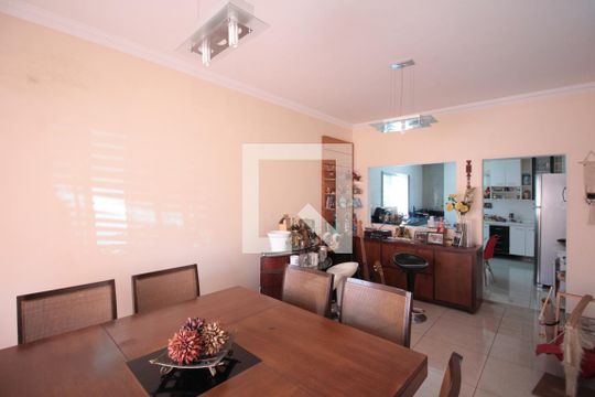Copa de casa para alugar com 5 quartos, 473m² em Santa Rosa, Belo Horizonte