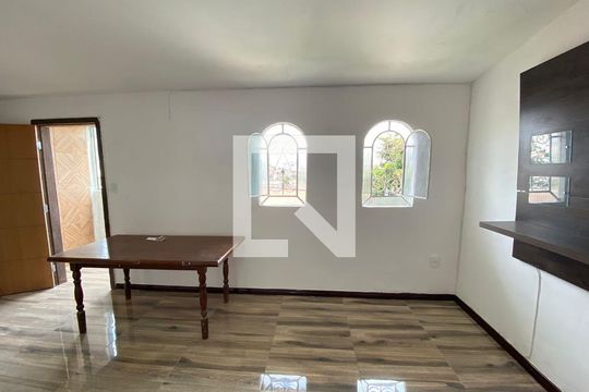 Sala de casa para alugar com 3 quartos, 90m² em Sagrada Família, Belo Horizonte
