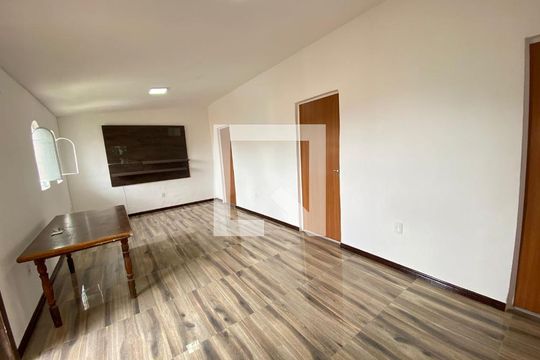 Casa para alugar com 3 quartos, 90m² em Sagrada Família, Belo Horizonte