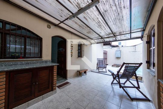 Área comum de casa à venda com 3 quartos, 240m² em Jardim Avelino, São Paulo