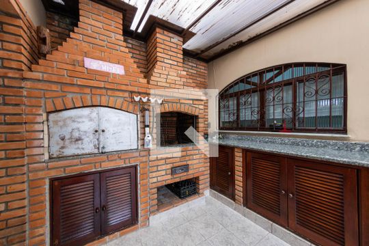Área comum de casa à venda com 3 quartos, 240m² em Jardim Avelino, São Paulo
