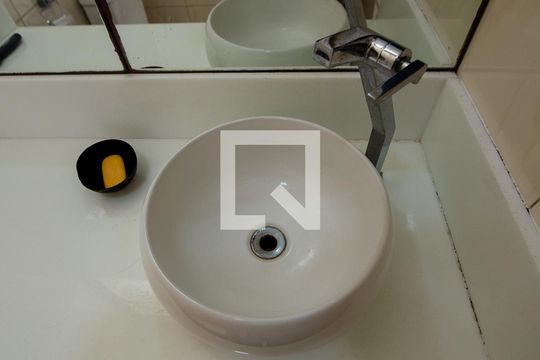 Banheiro de casa de condomínio para alugar com 5 quartos, 250m² em Recreio dos Bandeirantes, Rio de Janeiro