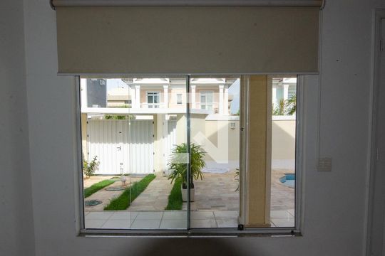 Sala de casa de condomínio para alugar com 5 quartos, 250m² em Recreio dos Bandeirantes, Rio de Janeiro