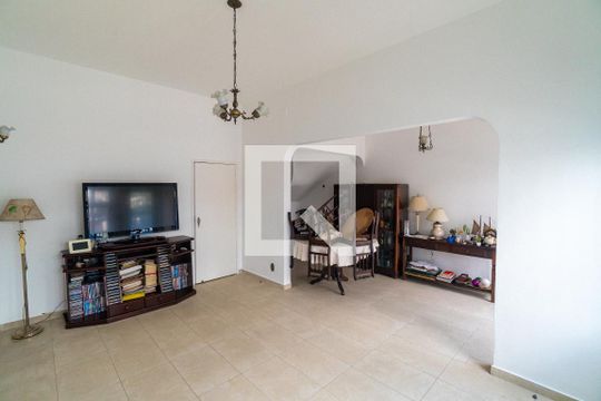 Casa para alugar com 3 quartos, 120m² em Jabaquara, São Paulo