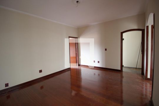 Sala de casa para alugar com 3 quartos, 110m² em Vila Jardini, Sorocaba
